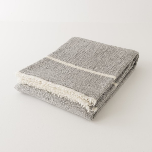 plaid laine gris ligné blanc Lapuan Kankurit