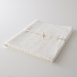 nappe en lin blanche brodée ajourée de chez Charvet Editions