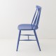 Chaise scandinave bleu grec de profil