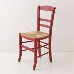 Chaise en paille rouge