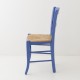 Chaise en paille bleu grec de profil