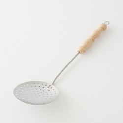 écumoire traditionnelle inox manche bois