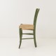 Chaise campagne paillée vert olive vue de profil