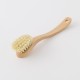 brosse à vaisselle mi-dure vue de dessous
