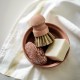 éponge de cuivre avec brosse et savon pour la vaisselle