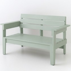 Canapé de jardin en mélèze laqué coloris vert amande