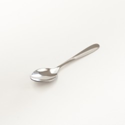 lot 6 cuillères à café de cantine en inox monobloc, 100% made in France.