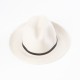 chapeau d'été écru