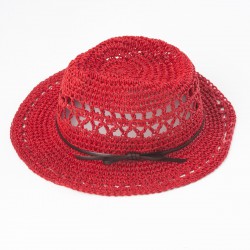 chapeau ajouré rouge