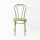Chaise bistrot N°18 vert amande de face