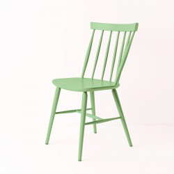 Chaise scandinave vert pistache