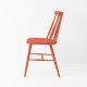 Chaise scandinave orange de profil