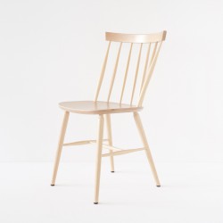 Chaise scandinave en hêtre courbé finition vernie ou cirée incolore