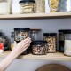 bocaux en verre Justine avec tare dans une cuisine