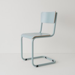 chaise cantilever tube + HPL coloris bleu pastel RAL-design 210 70 10 