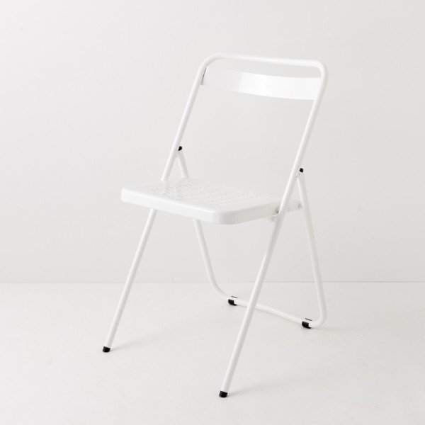 chaise pliante blanche en métal 
