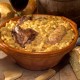 Cassoulet de Castelnaudary à la sortie du four de la maison Escudier