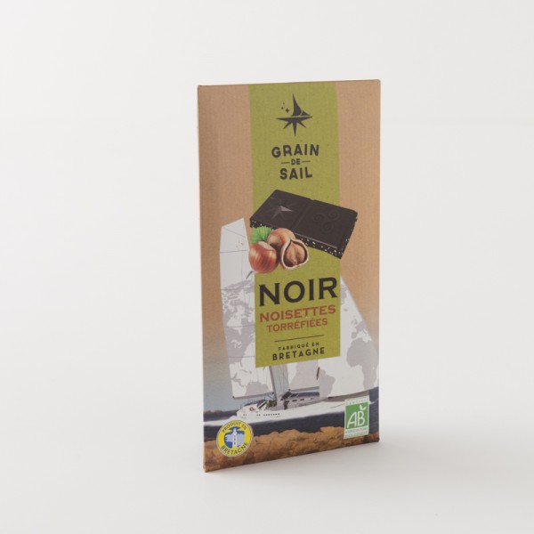 Chocolat noir bio à 62% de cacao et aux noisettes de chez Grain de Sail en tablette de 100 g