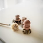 toute la brosserie, brosses et balais