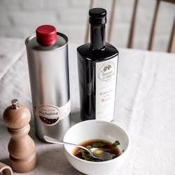 huile vinaigre poivre pour vinaigrette