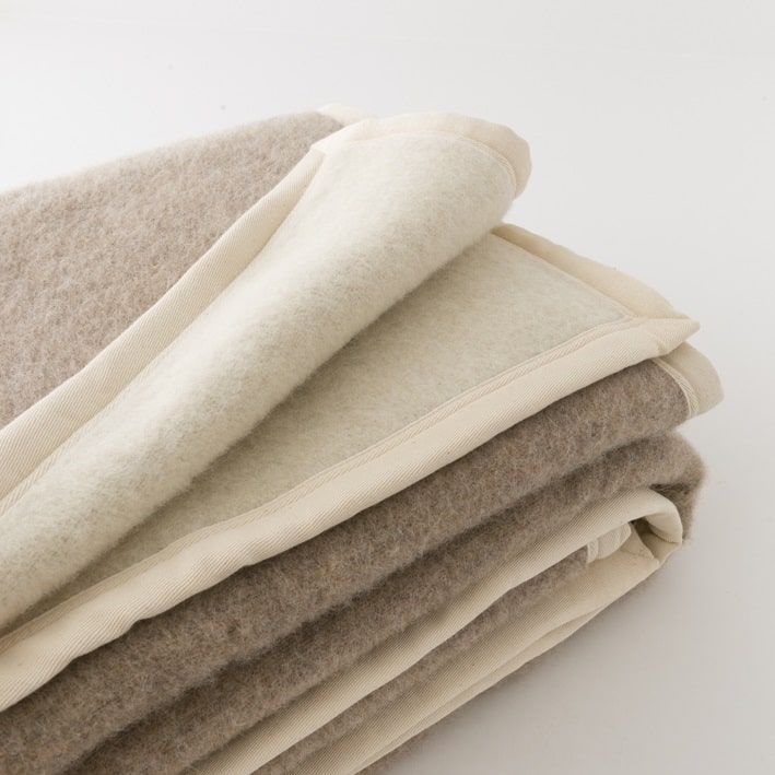 couverture en laine naturelle